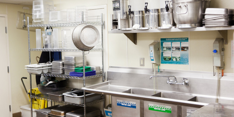 Grease Trap Cleaning Keeps Your Commercial Kitchen Running Smoothly